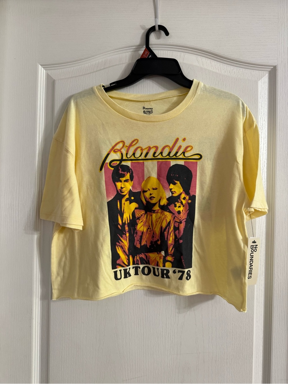 No Boundaries Crop Blondie ‘78 Graphic Tee NWT Sz M. SP-104